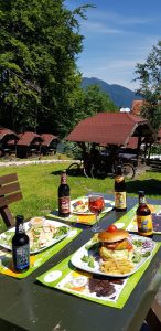 Burger la Terasa Evergreen