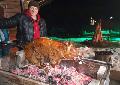 Porc protap la Terasa Evergreen